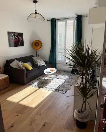 Appartamento 2 Pièces Neuf Buttes Chaumont Parigi
